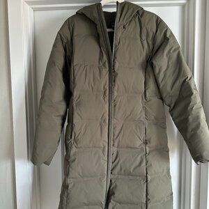 Patagonia Women's Jackson Glacier Parka, size M, in "Basin Green"